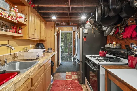 2681 Russell Road Merlin OR 97532