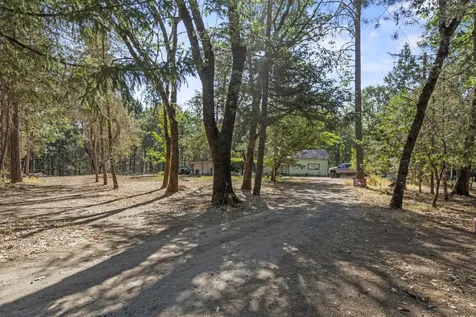 2681 Russell Road Merlin OR 97532
