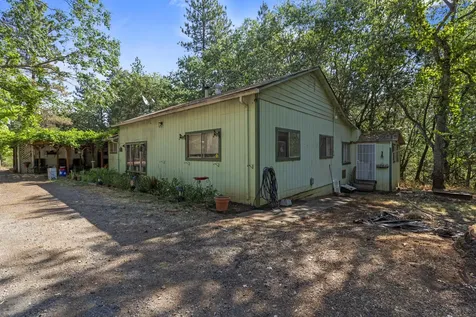 2681 Russell Road Merlin OR 97532