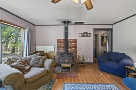 2681 Russell Road Merlin OR 97532