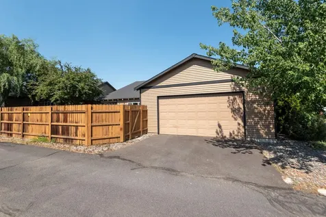 63834 Hunters Circle Bend OR 97701