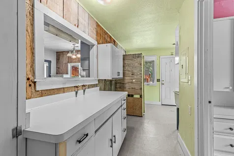4876 Kane Creek Road Central Point OR 97502