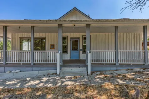 4876 Kane Creek Road Central Point OR 97502