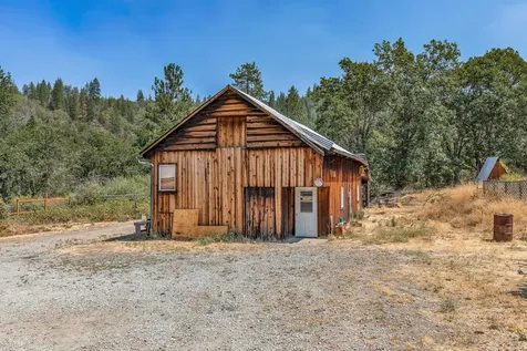 4876 Kane Creek Road Central Point OR 97502