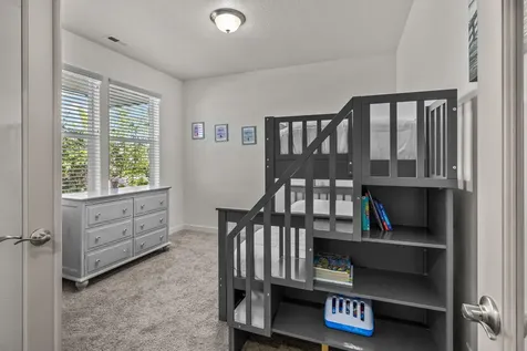2546 NW Glen Oak Avenue Redmond OR 97756