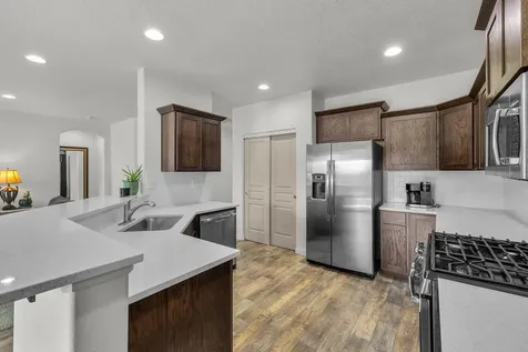 2546 NW Glen Oak Avenue Redmond OR 97756