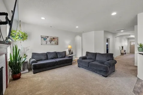 2546 NW Glen Oak Avenue Redmond OR 97756