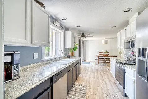 2138 SW 28th Street Redmond OR 97756