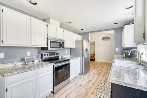 2138 SW 28th Street Redmond OR 97756