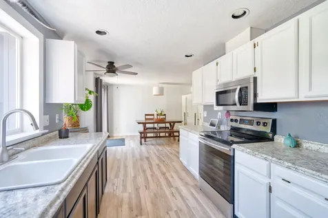 2138 SW 28th Street Redmond OR 97756