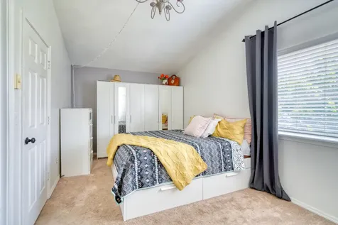2138 SW 28th Street Redmond OR 97756