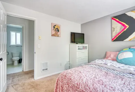 2138 SW 28th Street Redmond OR 97756