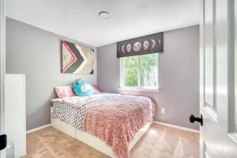 2138 SW 28th Street Redmond OR 97756