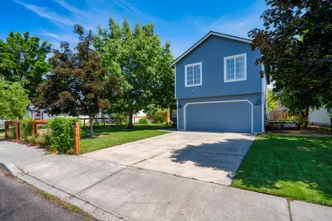 2138 SW 28th Street Redmond OR 97756