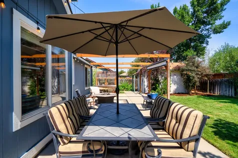 2138 SW 28th Street Redmond OR 97756