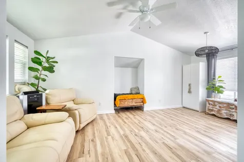 2138 SW 28th Street Redmond OR 97756