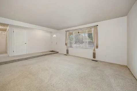 160 Centennial Circle Central Point OR 97502