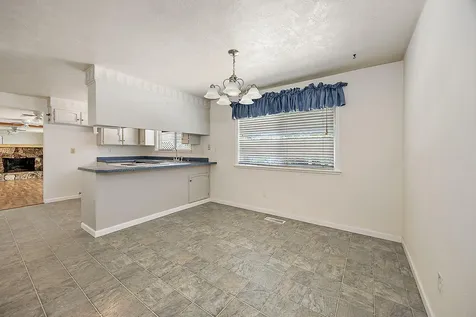 160 Centennial Circle Central Point OR 97502