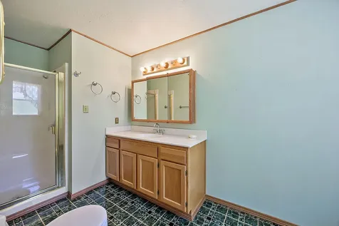 160 Centennial Circle Central Point OR 97502