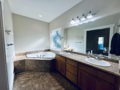 1139 Michael Lane Eagle Point OR 97524