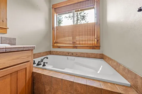 60808 Goldenwood Loop Bend OR 97702