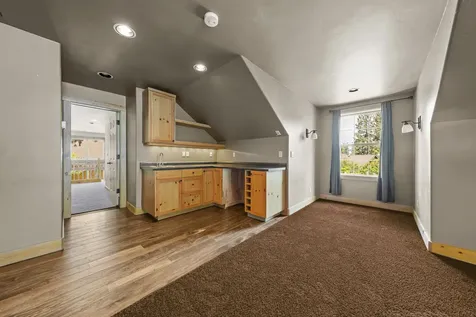 60808 Goldenwood Loop Bend OR 97702