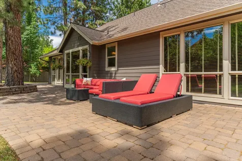 60808 Goldenwood Loop Bend OR 97702