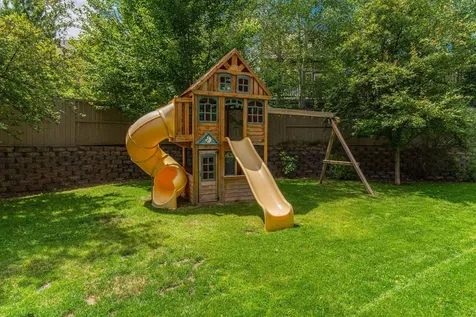 60808 Goldenwood Loop Bend OR 97702