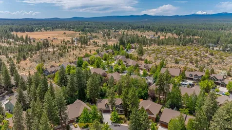 60808 Goldenwood Loop Bend OR 97702