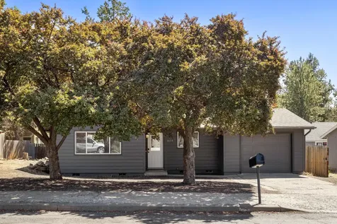 824 SE 6th Street Bend OR 97702