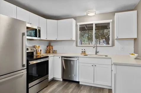 824 SE 6th Street Bend OR 97702
