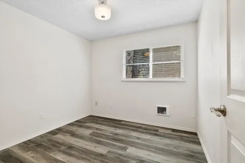 824 SE 6th Street Bend OR 97702