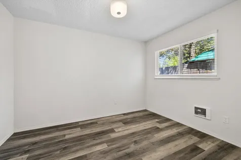 824 SE 6th Street Bend OR 97702