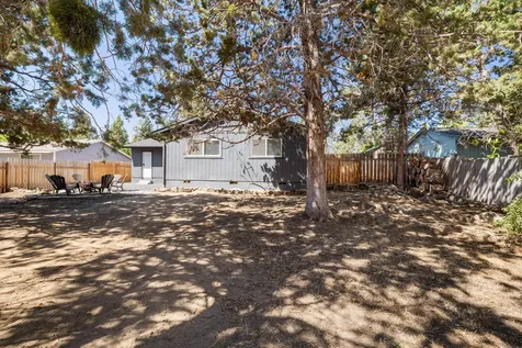 824 SE 6th Street Bend OR 97702