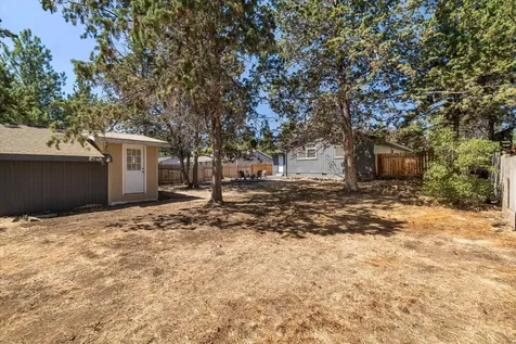 824 SE 6th Street Bend OR 97702