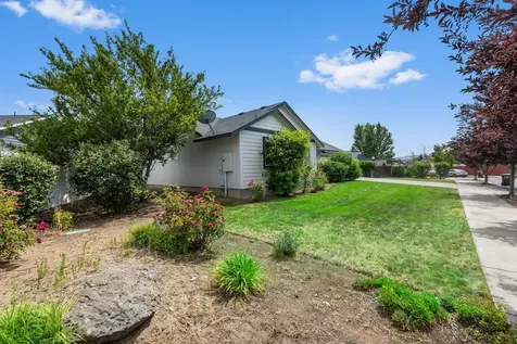 2412 NE Jackalope Court Prineville OR 97754