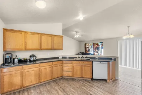 2412 NE Jackalope Court Prineville OR 97754