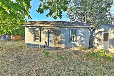 114 N 8th Street Central Point OR 97502