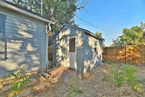 114 N 8th Street Central Point OR 97502