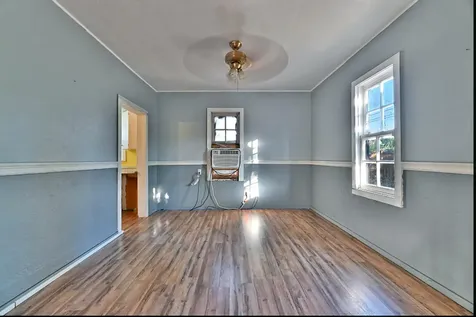 114 N 8th Street Central Point OR 97502
