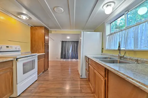 114 N 8th Street Central Point OR 97502