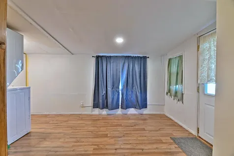 114 N 8th Street Central Point OR 97502