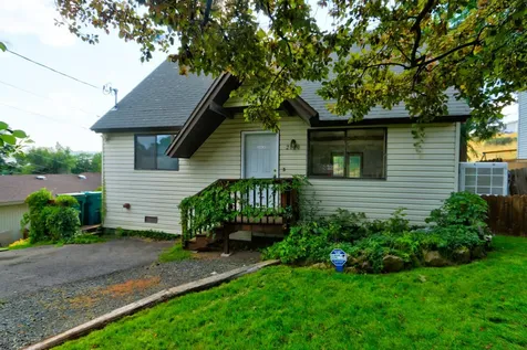 2020 Sargent Avenue Klamath Falls OR 97601