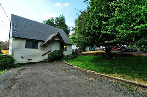 2020 Sargent Avenue Klamath Falls OR 97601