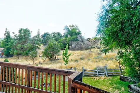 2020 Sargent Avenue Klamath Falls OR 97601