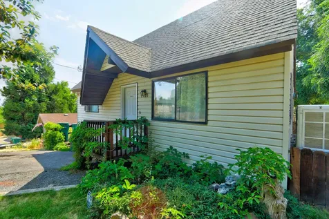2020 Sargent Avenue Klamath Falls OR 97601