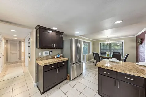 2353 Brentwood Street Medford OR 97504