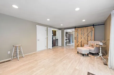 2353 Brentwood Street Medford OR 97504
