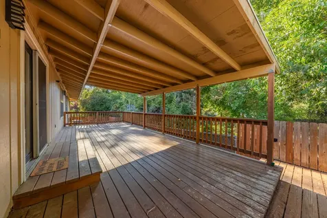 2353 Brentwood Street Medford OR 97504