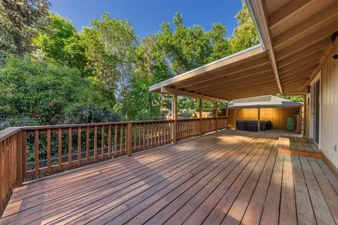 2353 Brentwood Street Medford OR 97504